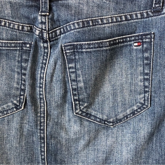 TOMMY Hilfiger Y2K 90s Denim Jean Miniskirt Frayed Hem Size 0 - Picture 5 of 6